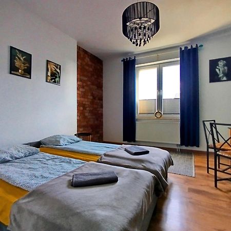 Apartament Z Ogrodem W Sercu Torunia Extérieur photo