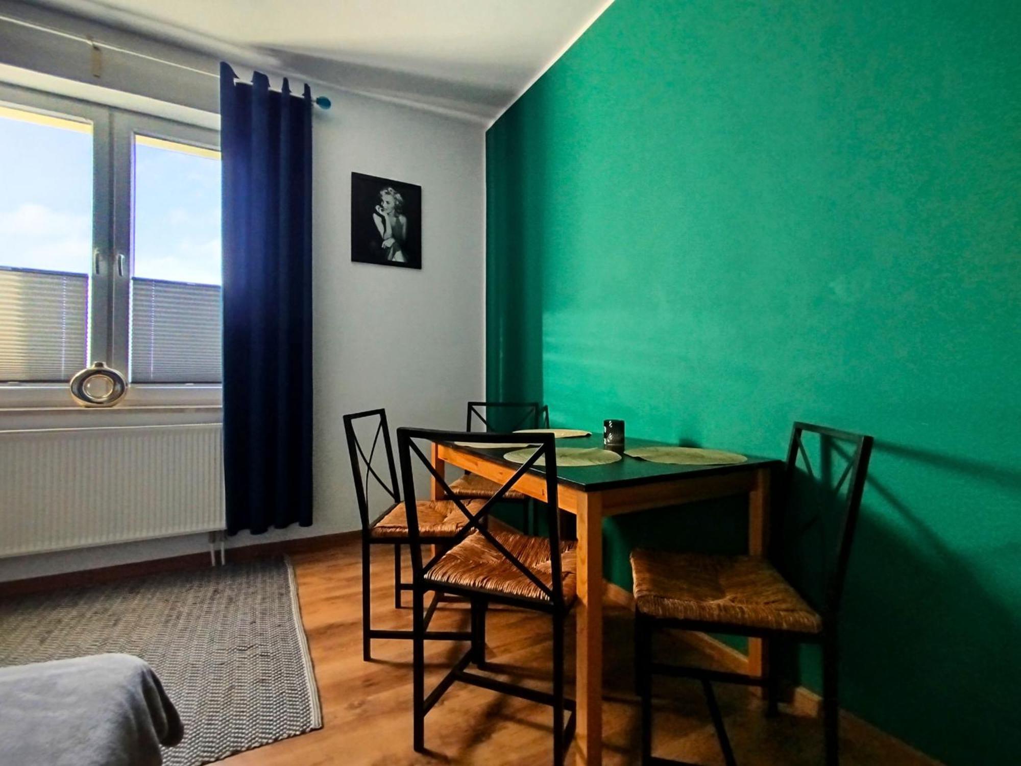 Apartament Z Ogrodem W Sercu Torunia Extérieur photo